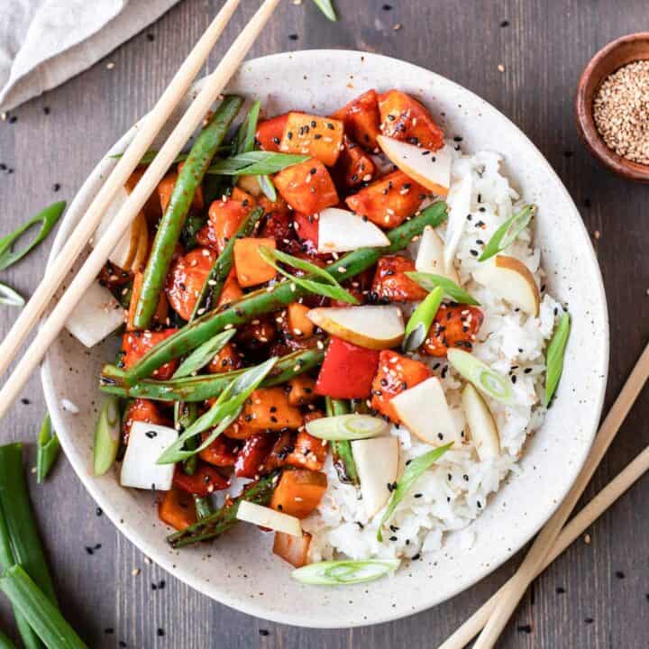 spicy korean chicken and rice in a bowl