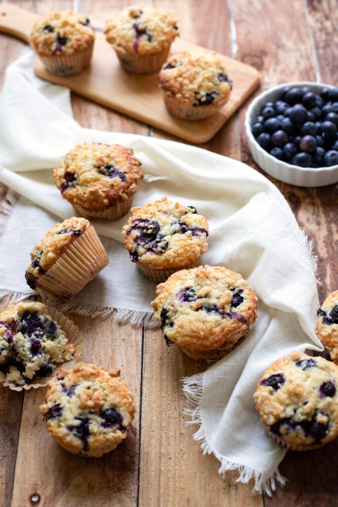 blueberry crumb top muffins