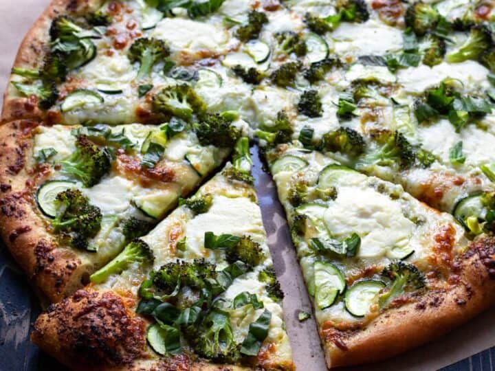 https://moderncrumb.com/wp-content/uploads/2020/02/veggie-pizza-pesto-ricotta-01-720x540.jpg