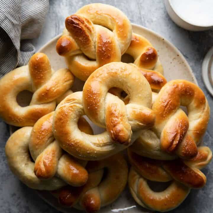 soft pretzels without baking soda on a plate