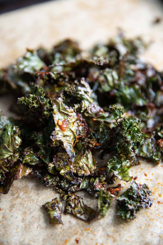 spicy oven baked kale chips