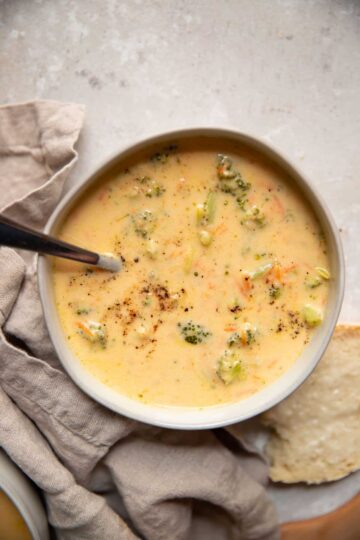 30 Minute Easy Broccoli Cheddar Soup - Modern Crumb