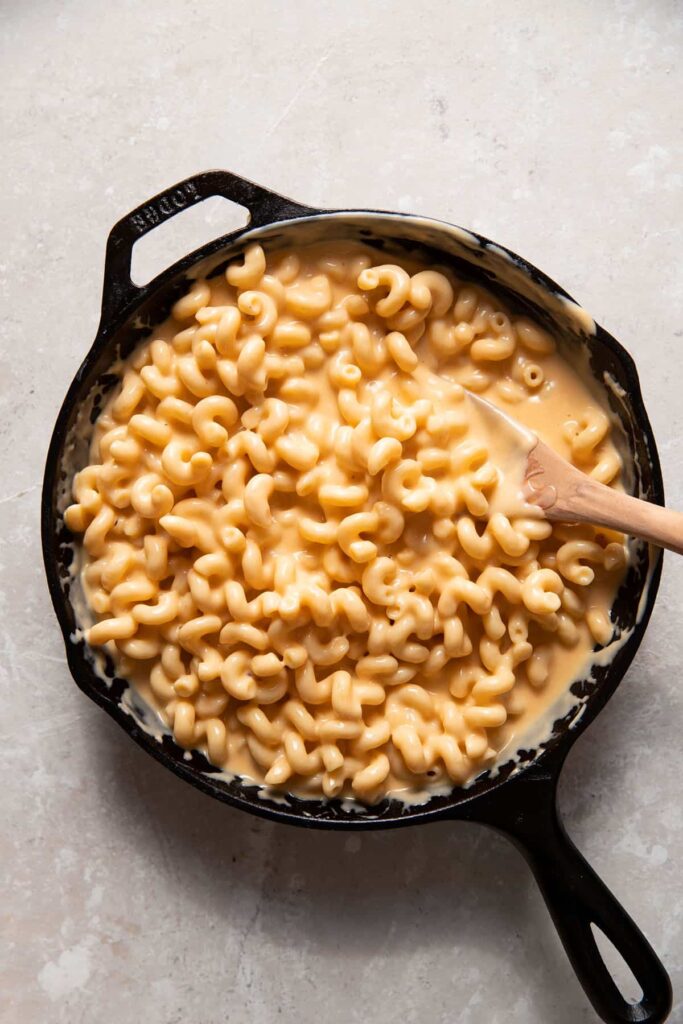 baked mac and cheese in a skillet