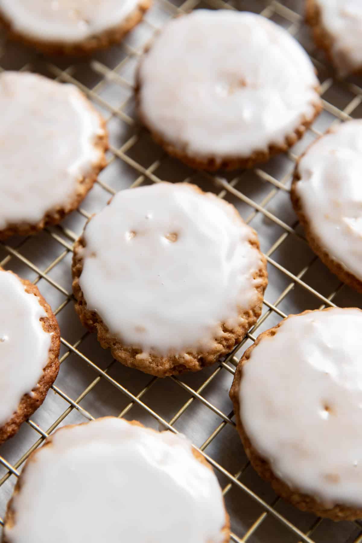 iced oatmeal cookies