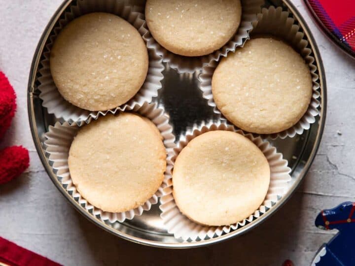 https://moderncrumb.com/wp-content/uploads/2020/11/tin-can-butter-cookies-08-720x540.jpg