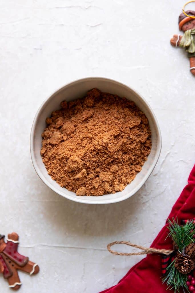 brown sugar and cinnamon in a bowl