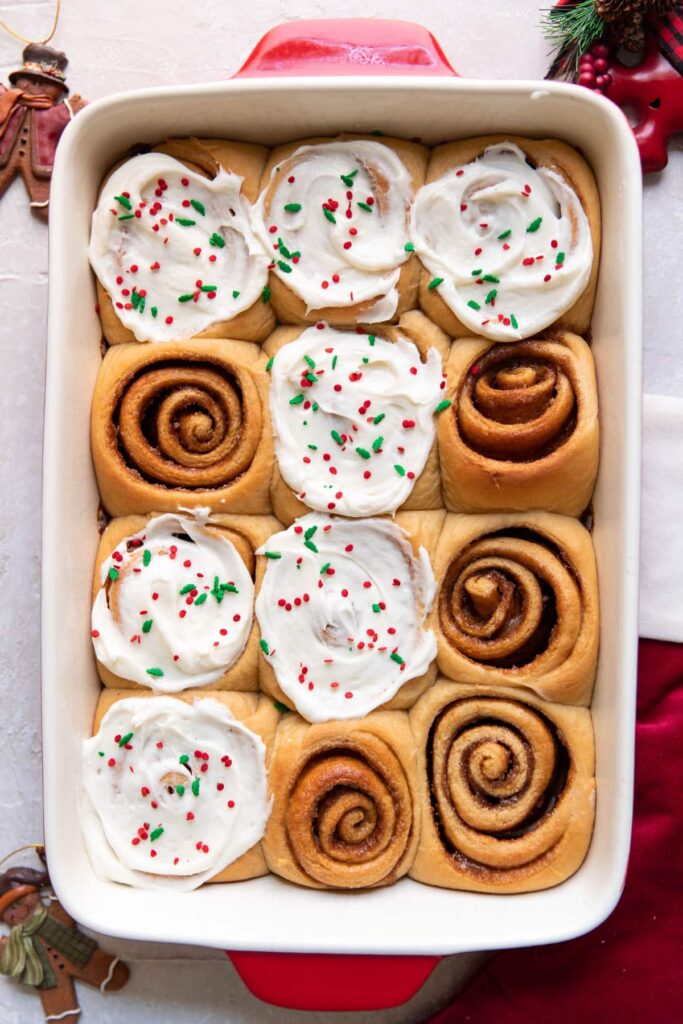 gingerbread cinnamon rolls