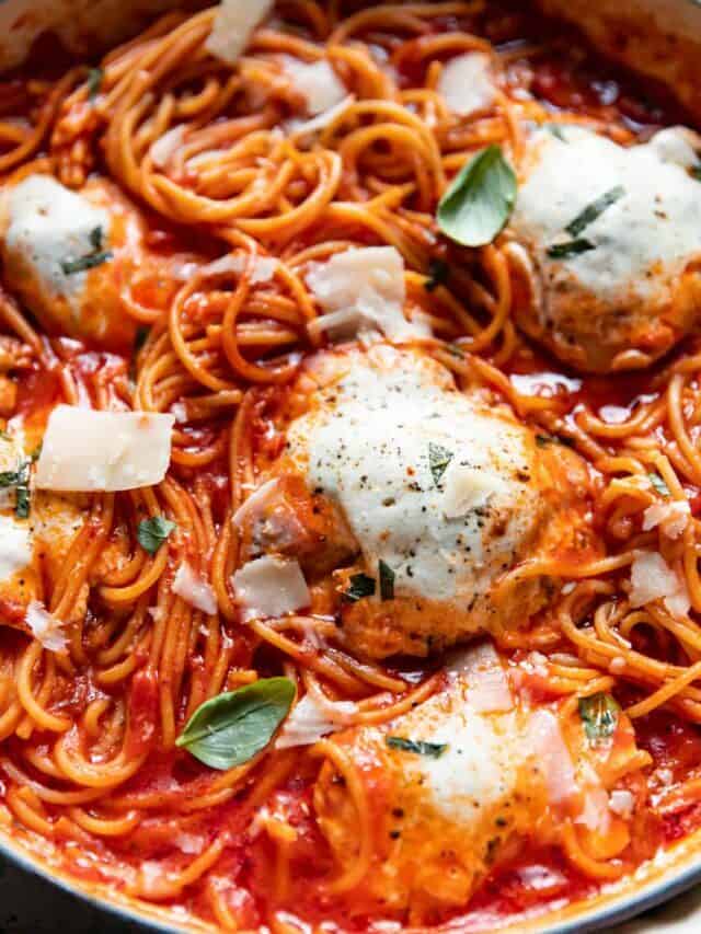 Easy One Pot Chicken Parmesan Dinner (30 Min)