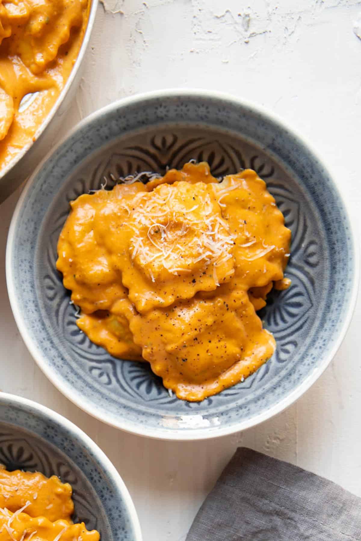 ravioli in pumpkin cream sauce