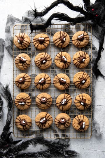 Spider Peanut Butter Cookies - Modern Crumb