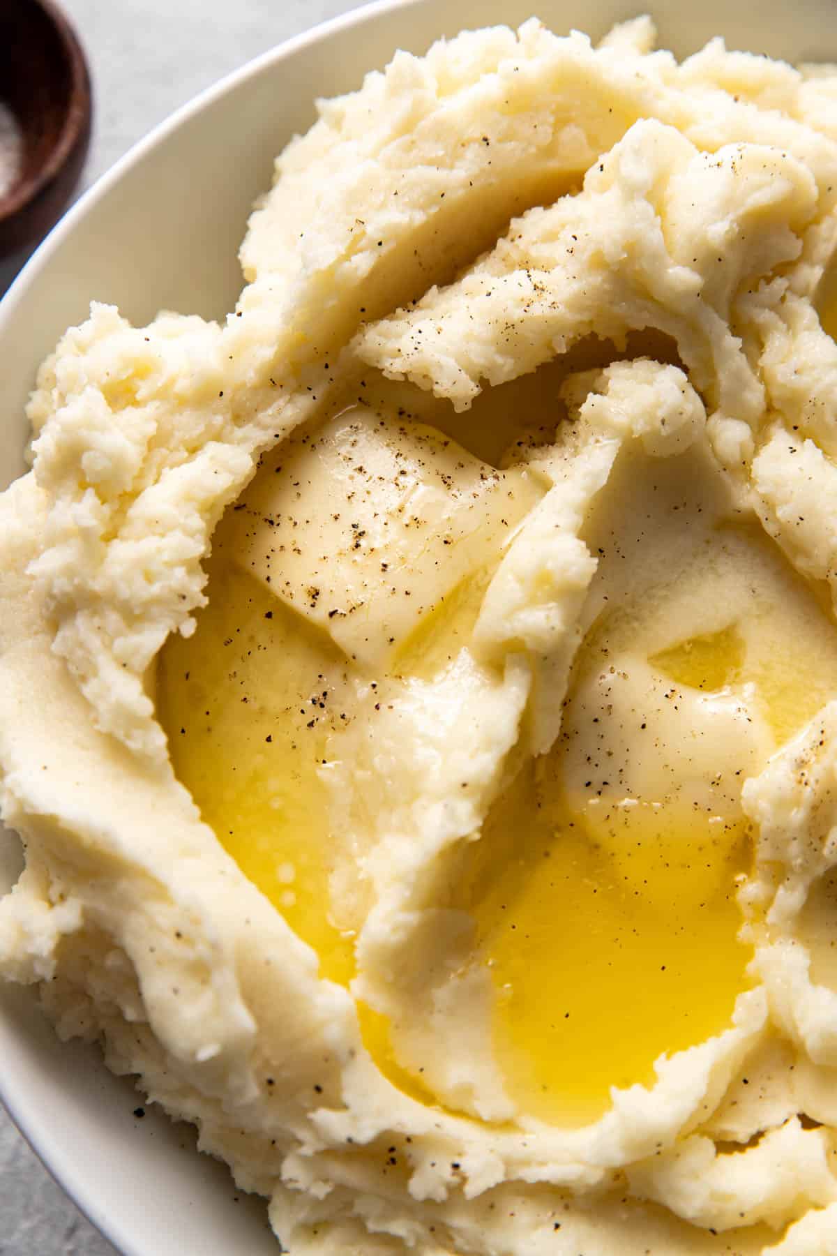 mashed potatoes in a bowl.
