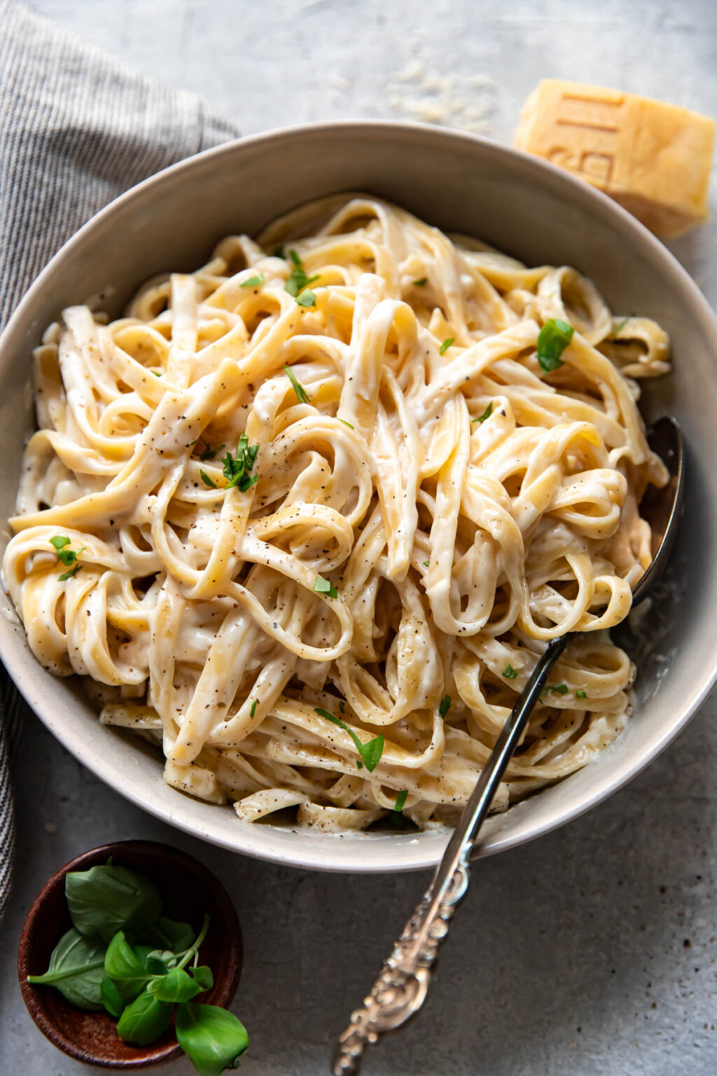 Fettuccine Alfredo - Modern Crumb